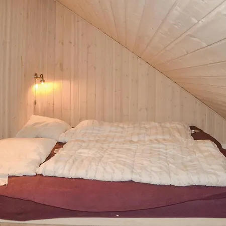 Holiday home Hugoline