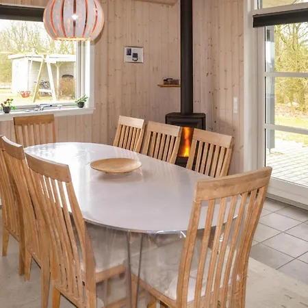 Hugoline Holiday home Hovborg